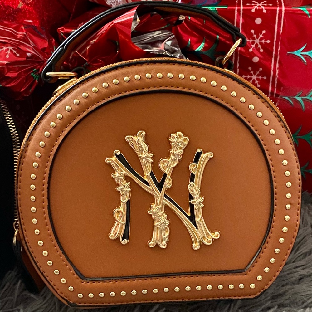 NY TIMES Women Handbags